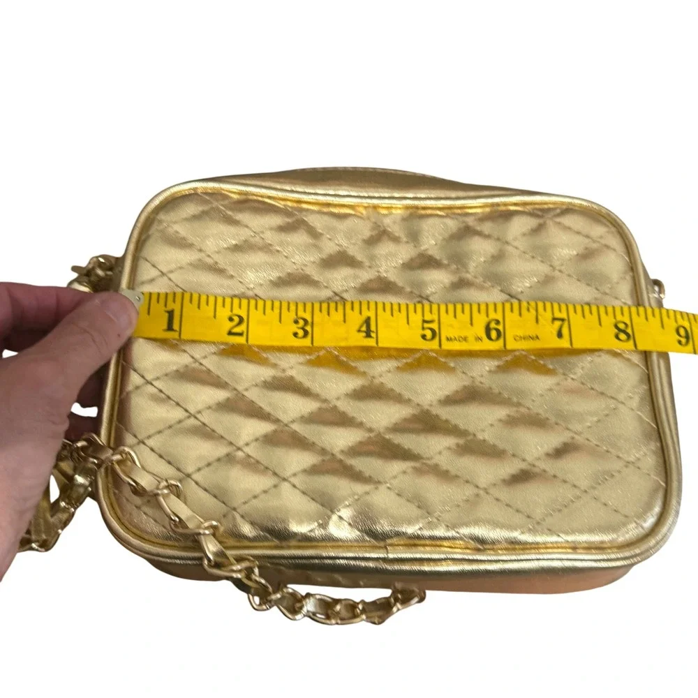 Chateau Crossbody Bag‎ Quilted Tassel Chain Strap Camera Bag Gold Excellent